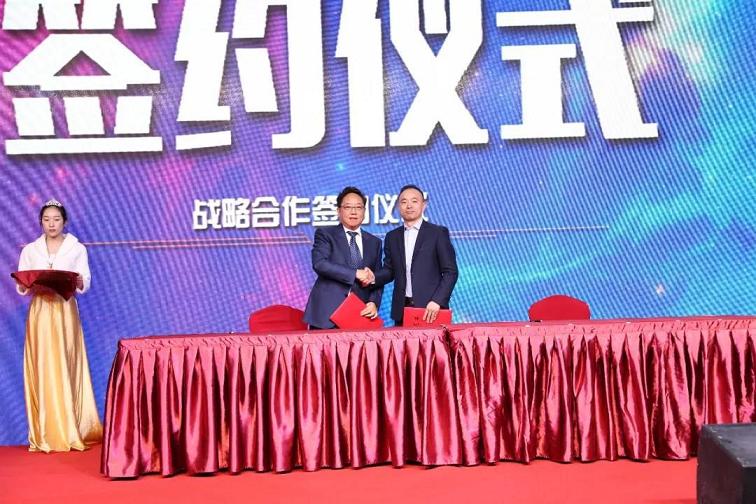 总经理杨彦光与德国克力宝中国区总裁杜博士战略签约 总经理杨彦光与德国克力宝中国区总裁杜博士战略签约